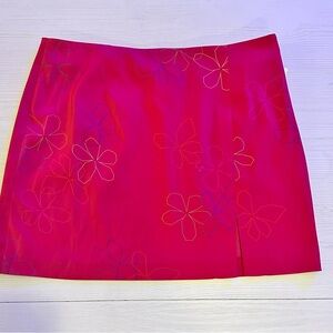 Like new, Gorgeous Express Pink Mini Pencil Skirt with Slit